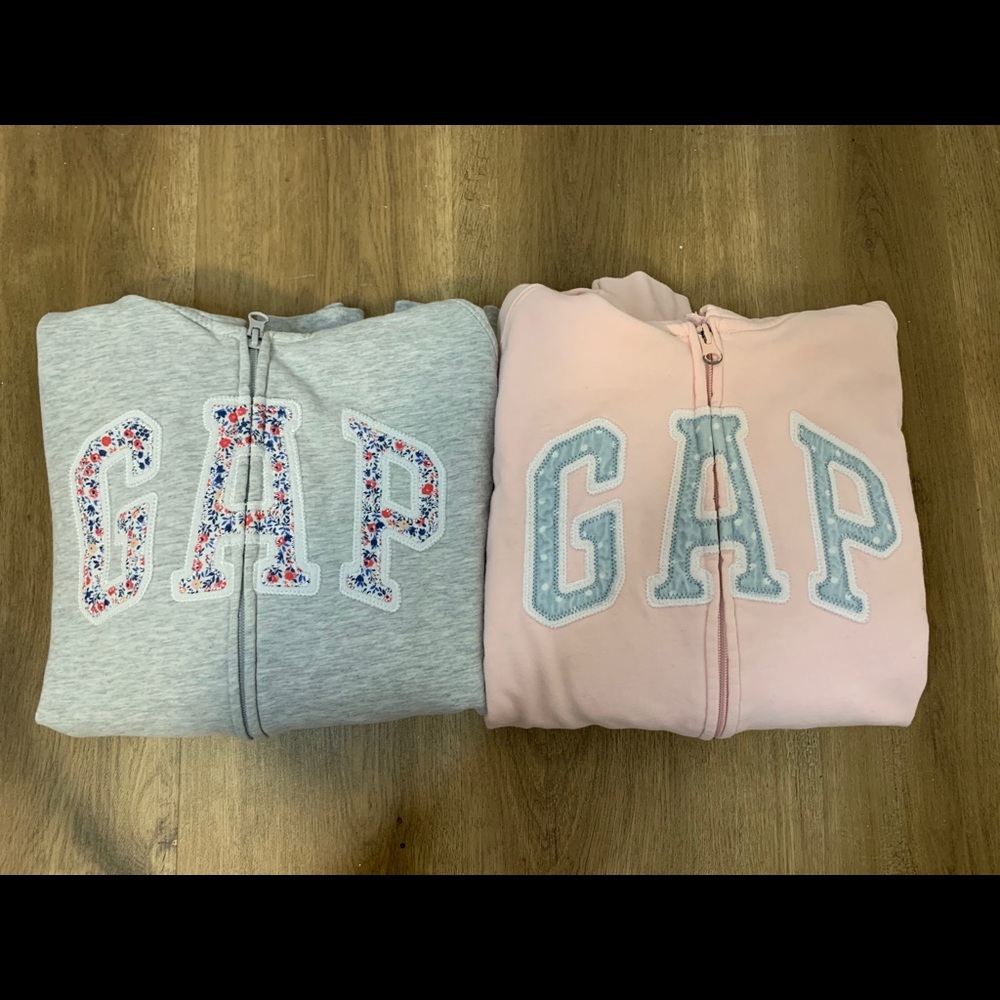 BUNDLE Gap Sweatshirts with Hoods Both Size L
